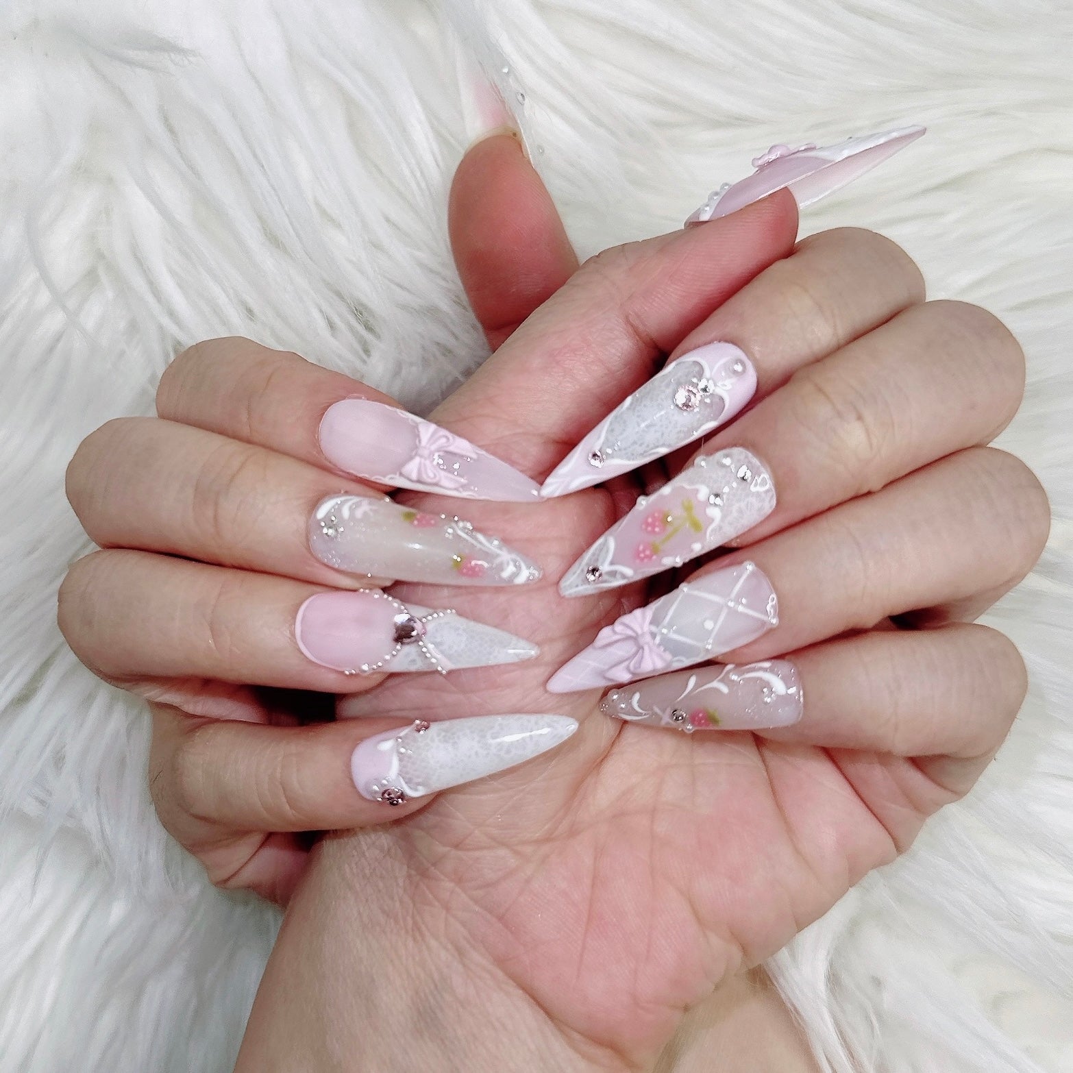 Strawberry Lace