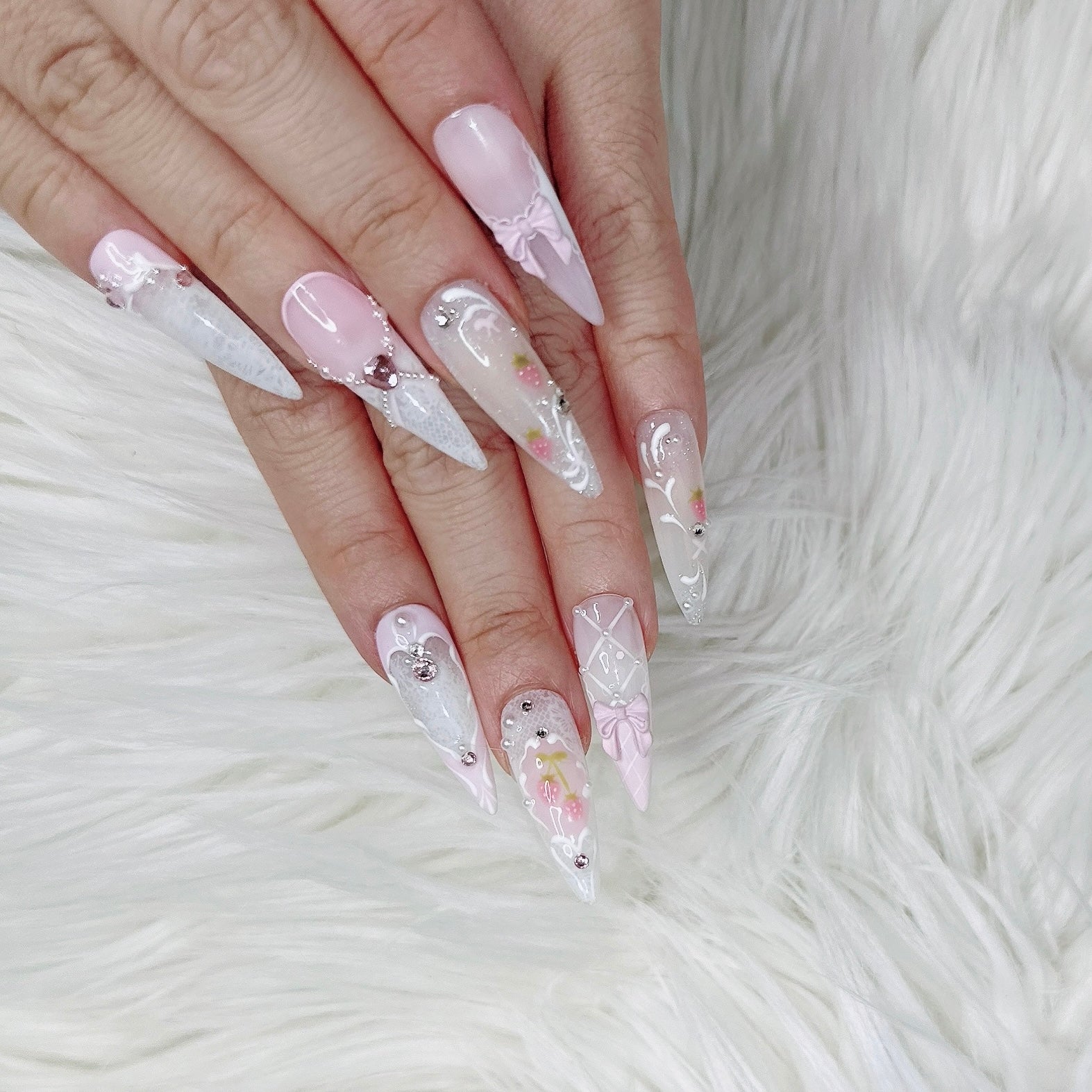 Strawberry Lace