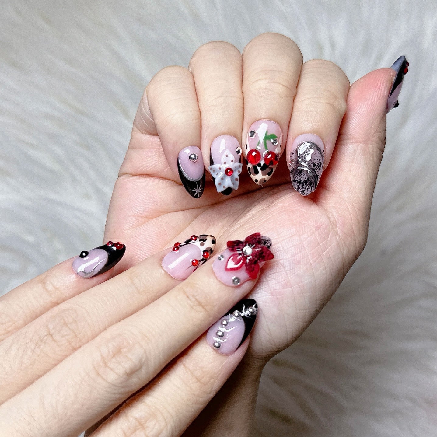 Lace & Cherries